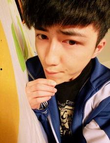 介休网红男,青春风采，网络新宠